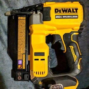 COPY - DeWalt 23g Pin Nailer